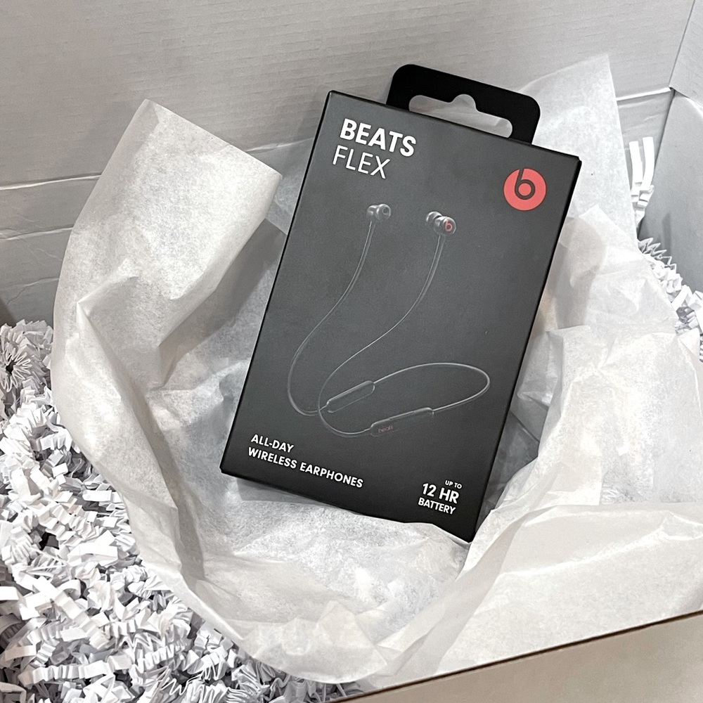 NEW IN BOX Beats Flex Wireless Headphones